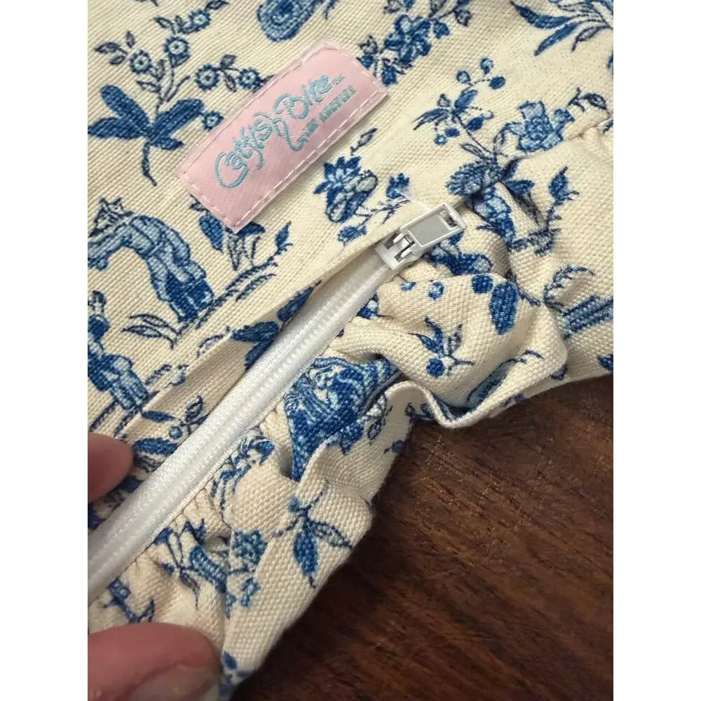 Catfish Bite Los Angeles Luxury Cottage  Pillow Sham Toile De Jouy Yellow Blue